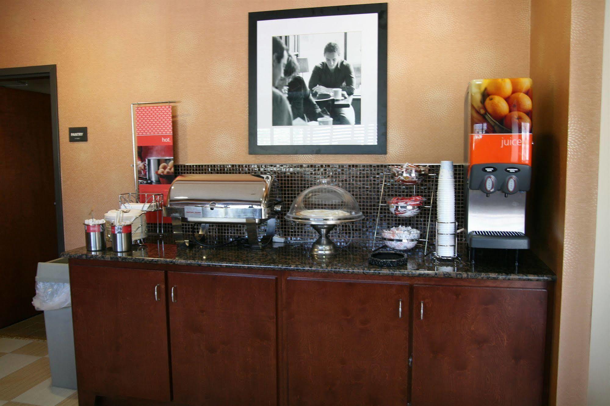 Hampton Inn Manhattan Exterior foto